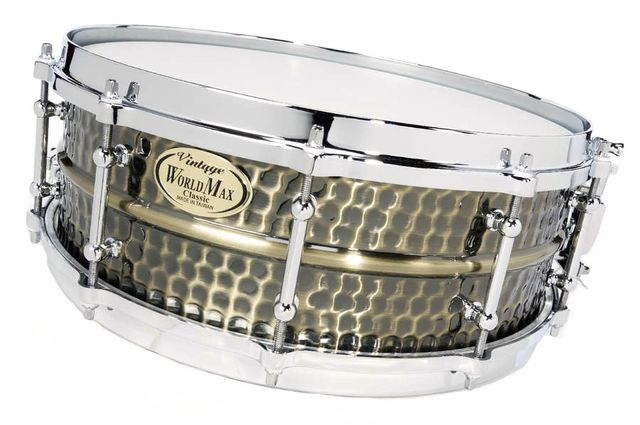 blank The honeycomb hammering gives this drum a vintage vibe